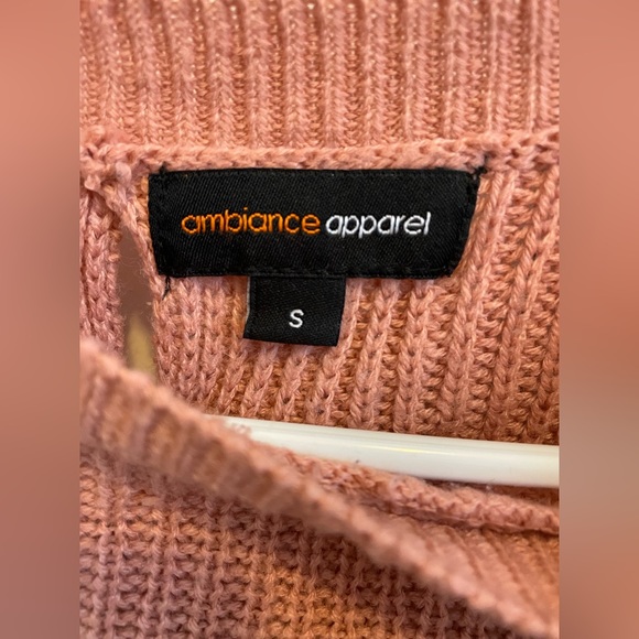 Cropped Knit Sweater - Picture 2 of 3